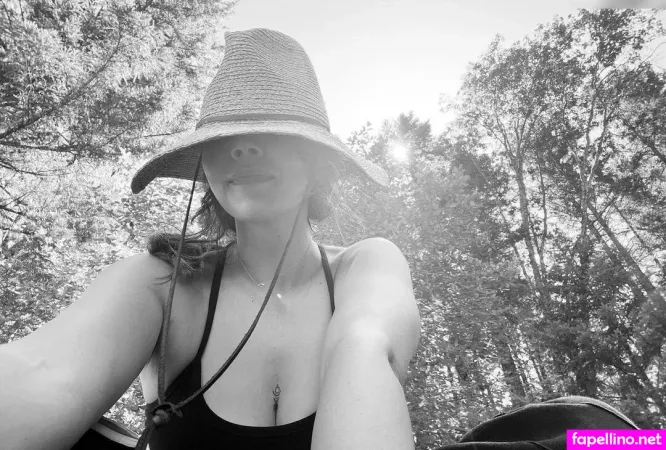 Melissa O 039 Neil OnlyFans Thumbnail #lQbGzvgbqz