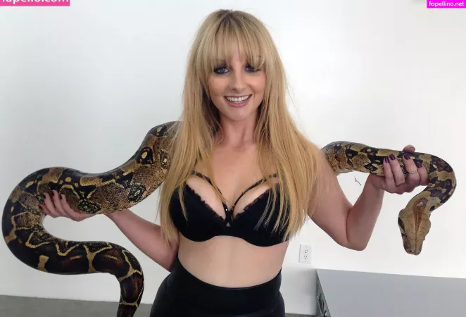 Melissa Rauch OnlyFans Thumbnail #blCA0lypyw