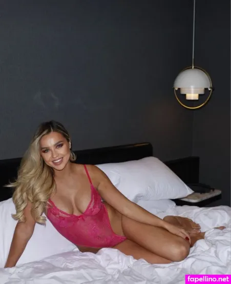 Melissa Reeves 4 OnlyFans Thumbnail #LMu9ChCQsN