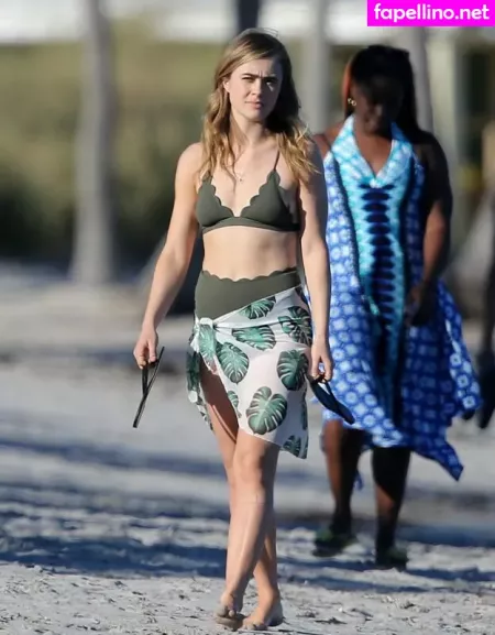 Melissa Roxburgh OnlyFans Thumbnail #8b5tU4yAte