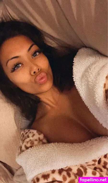 Melissacalangi OnlyFans Thumbnail #6mIi1YisSU