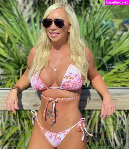 Melissalee OnlyFans Thumbnail #Svpe8mZ7Al
