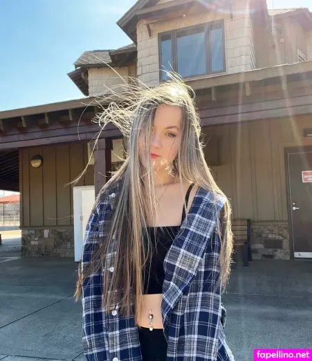 Melissapreslee OnlyFans Thumbnail #VWLkzWIemT