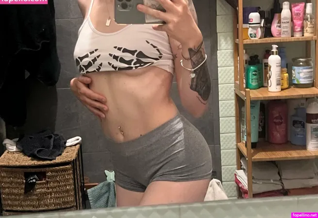 Melitagreyy OnlyFans Thumbnail #WXEvPLRWXU