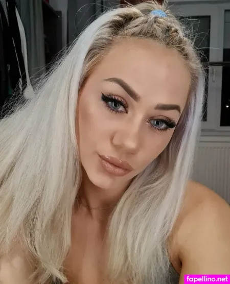 Mell Fox OnlyFans Thumbnail #DfSBS28WiF