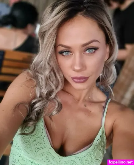 Mell Fox Main Profile Photo