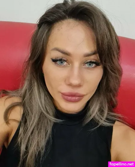 Mell Fox OnlyFans Thumbnail #PKJ7iFdAjw