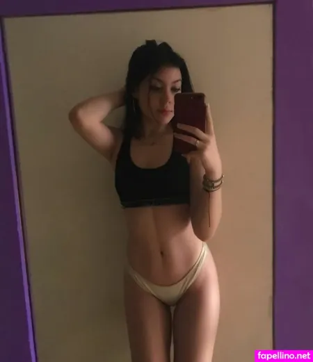 Mell Gonzalezz OnlyFans Thumbnail #GHmgRrx2lU