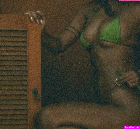 Mell Muzzillo OnlyFans Thumbnail #d38ppYvbr5