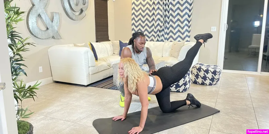 Mellaniemonroefree OnlyFans Thumbnail #N5ObHtG5St