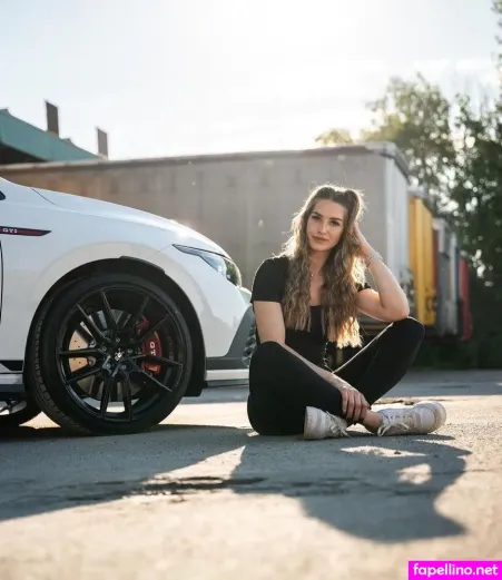 Melli Sk OnlyFans Thumbnail #Ey4IK5ALkA