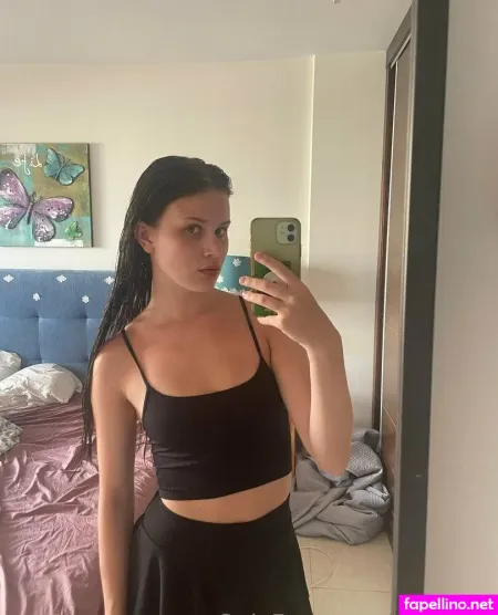 Melliele1 OnlyFans Thumbnail #X2WrsZLdrb