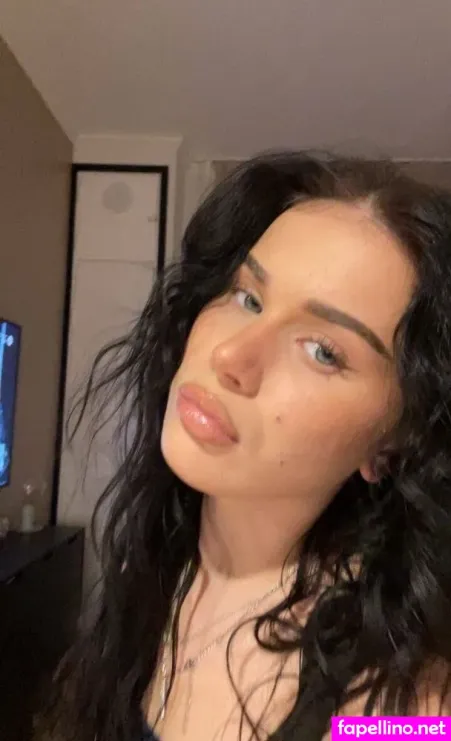 Melliele1 OnlyFans Thumbnail #b2cx2MDB2o