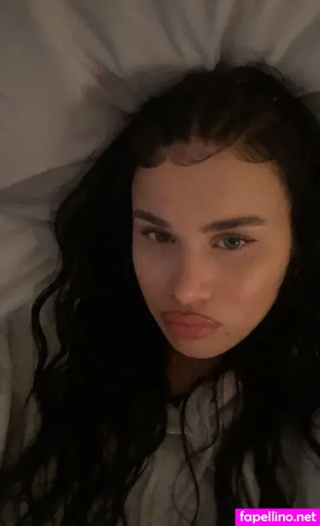 Melliele1 OnlyFans Thumbnail #caLbuTBZiY