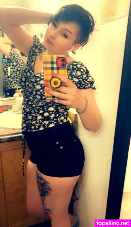 Mellowkittenof OnlyFans Thumbnail #jMudemo7Eq