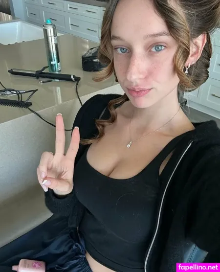 Melmarieofficial2 OnlyFans Thumbnail #Azme7Z2r1c