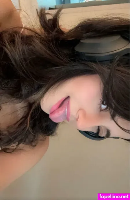 Melody Oz OnlyFans Thumbnail #TwWqH1SqFd