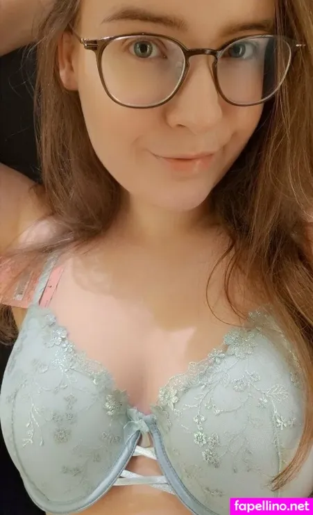 Melodymellow 1 OnlyFans Thumbnail #84Gjc9aP28