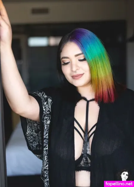 Meloncali OnlyFans Thumbnail #YCm11YL6Kt