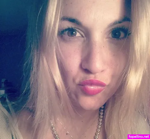 Meloncitooo Love OnlyFans Thumbnail #Al8jsiWBzC