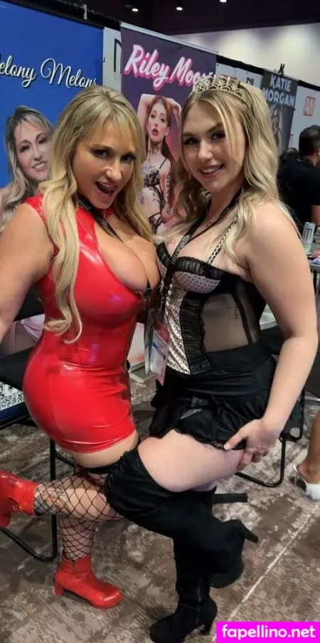 Melonymelonsxxx OnlyFans Thumbnail #7hnStfgi3n