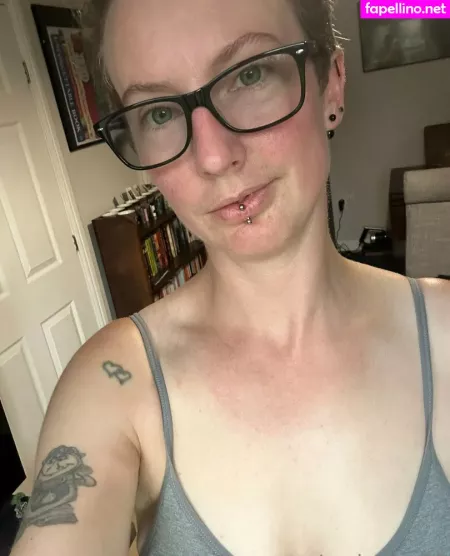 Melusina90 OnlyFans Thumbnail #6MqCG54ykl