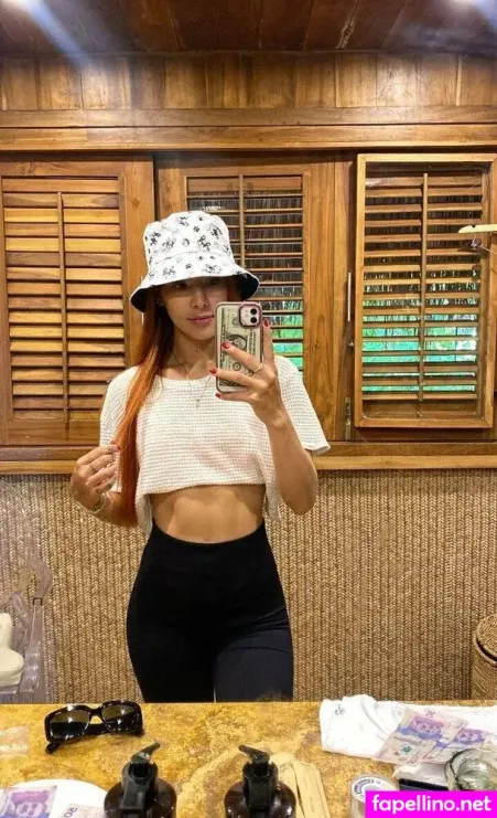 Memerit OnlyFans Thumbnail #3vE7wwhaud