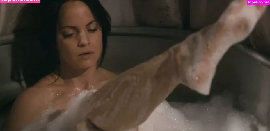 Mena Suvari OnlyFans Thumbnail #yuzQDfs3Tb