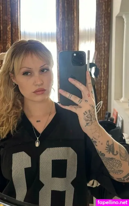 Menanoodles OnlyFans Thumbnail #NI9QJsgqFS