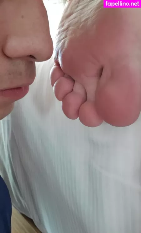 Menfeetlover OnlyFans Thumbnail #fmLT3fE5Xa