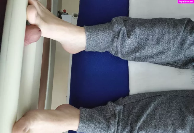 Menfeetlover OnlyFans Thumbnail #vb0Tn3kBrF
