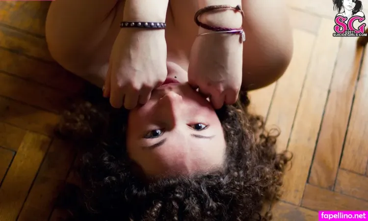 Menina OnlyFans Thumbnail #NdzfLbjKJY