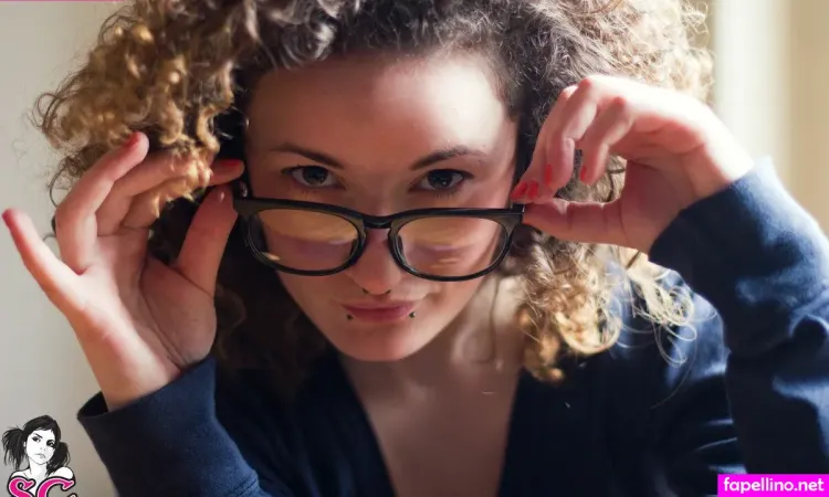 Menina OnlyFans Thumbnail #ZDGb4AZ2KS