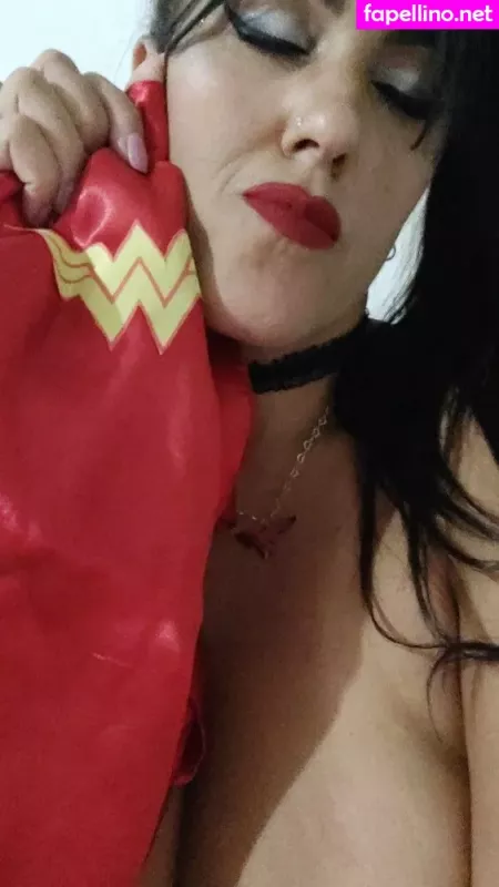 Meninaveneno75 OnlyFans Thumbnail #CeNrqO5kj3