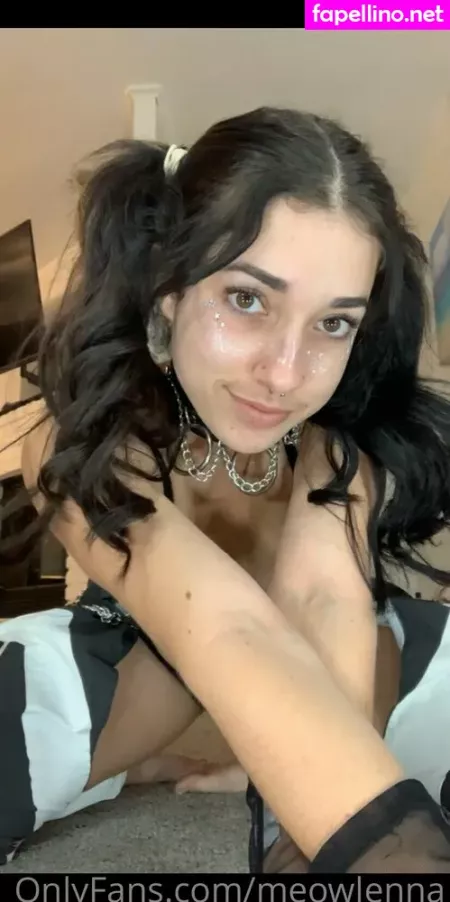 Meowlenna OnlyFans Thumbnail #yR6ql5jfL0