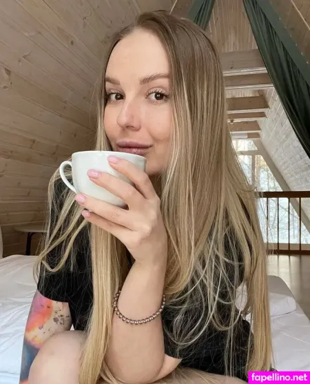 Meowmiamurr OnlyFans Thumbnail #JDu3h2YhT4