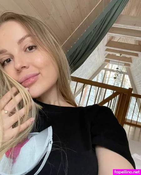 Meowmiamurr OnlyFans Thumbnail #W9mZE89DCd