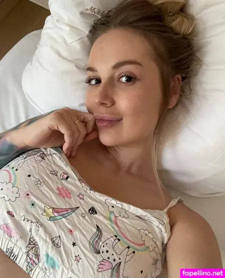 Meowmiamurr OnlyFans Thumbnail #xUh7w2bQGi