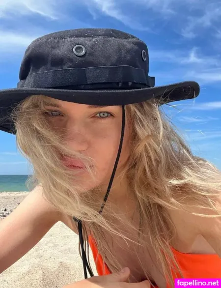 Mercedaju OnlyFans Thumbnail #kVd5lf1f1m