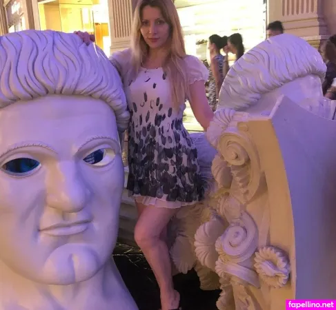 Mercedes Regina OnlyFans Thumbnail #63XezoBmVh