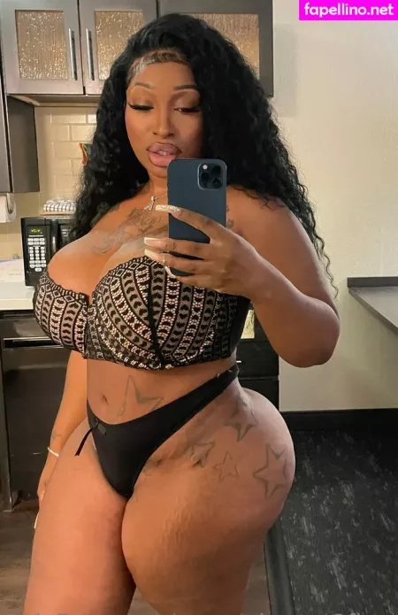 Mercedesass2finee OnlyFans Thumbnail #oZedewFolq