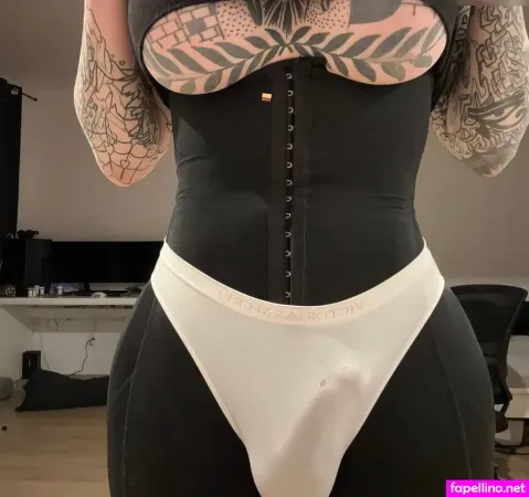 Mercedesnicht OnlyFans Thumbnail #JY6l5yWWrY