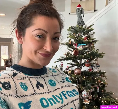 Merch OnlyFans Thumbnail #2KQT5Gp8kw