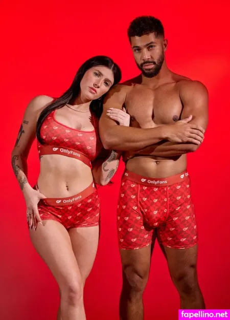 Merch OnlyFans Thumbnail #K0Ahkx79JS