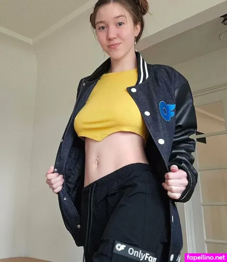 Merch OnlyFans Thumbnail #eDy3QyM9Jz