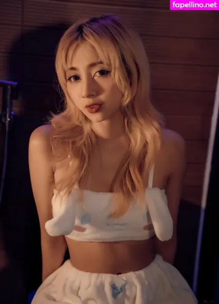 Mercury Nguyen OnlyFans Thumbnail #qyEJoVMq61