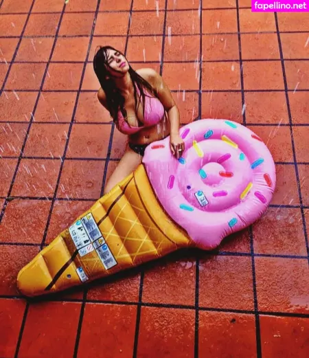 Meredithblake OnlyFans Thumbnail #6gPTzMNJEf