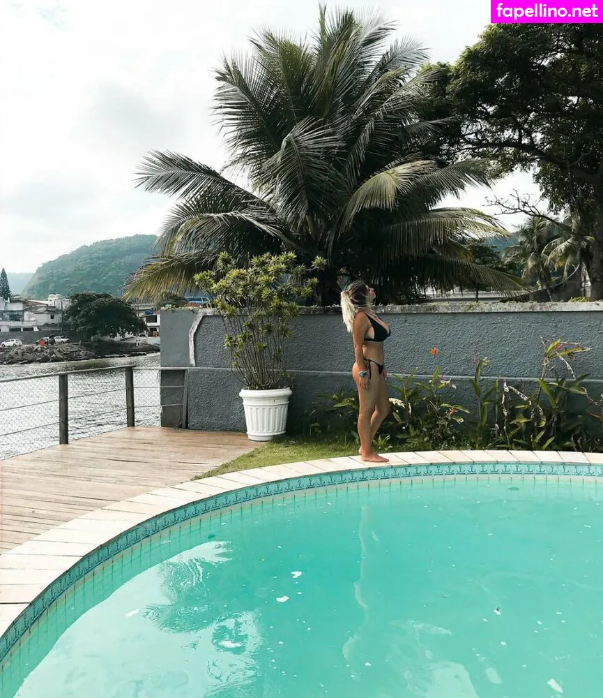 meredithlblake, meredyblakekarim Nude Leaked OnlyFans Photo #SuCYpzO83X