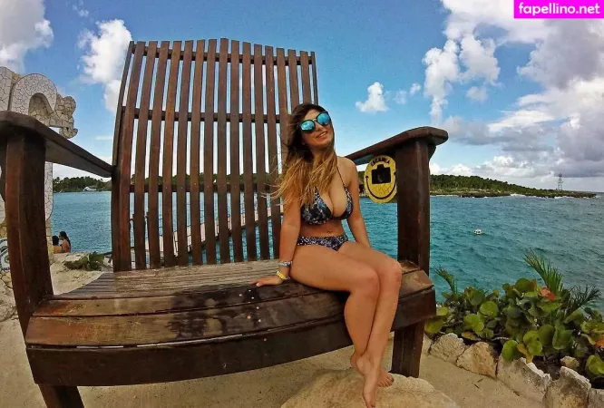 Meredithblake OnlyFans Thumbnail #hSeDIzJk2o