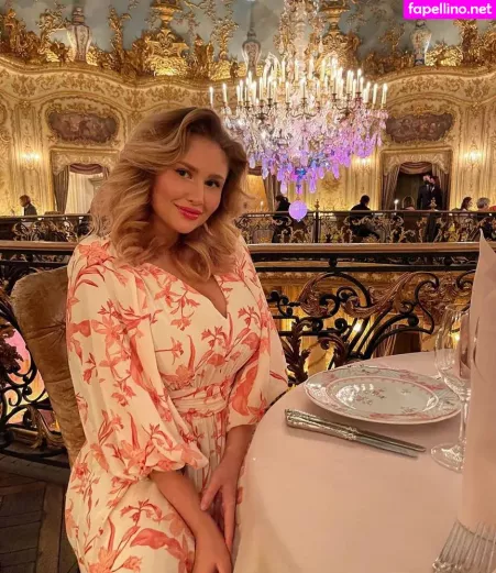 Merelin OnlyFans Thumbnail #3niMKrYLOH